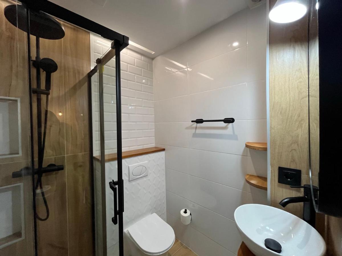 Chic12 Luxury Grupo Gran Via Apartment Madrid Exterior photo